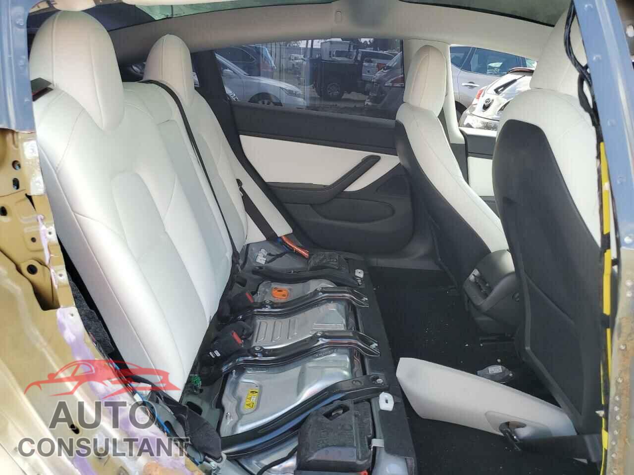 TESLA MODEL 3 2021 - 5YJ3E1EC2MF913549