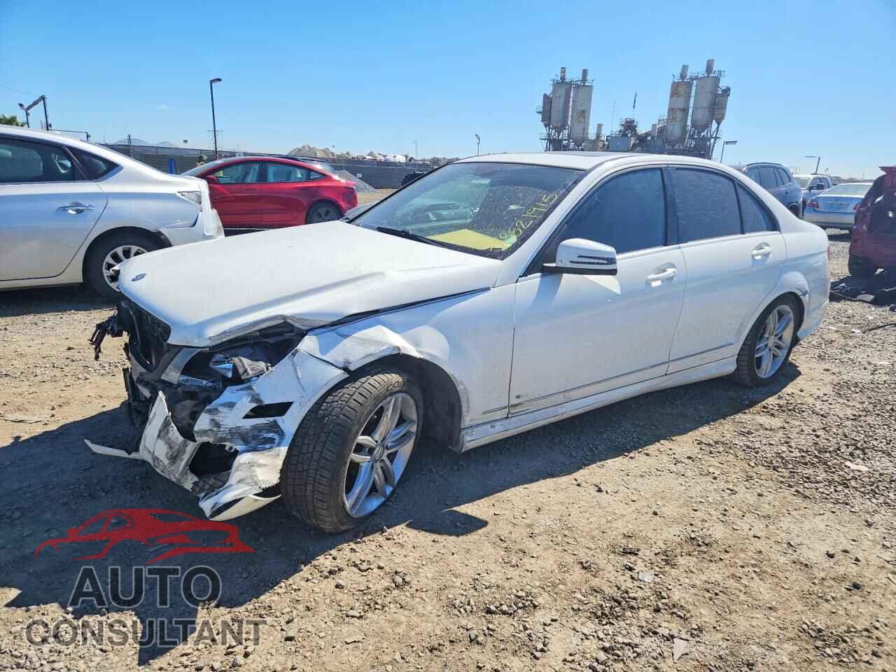 MERCEDES-BENZ C-CLASS 2013 - WDDGF4HB1DR296843