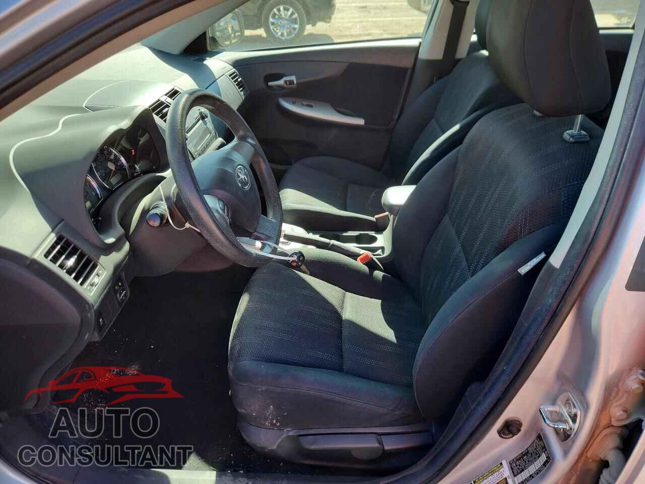 TOYOTA COROLLA 2011 - 2T1BU4EE8BC667979