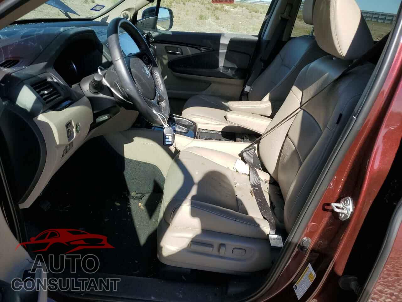 HONDA PILOT 2019 - 5FNYF5H6XKB006710