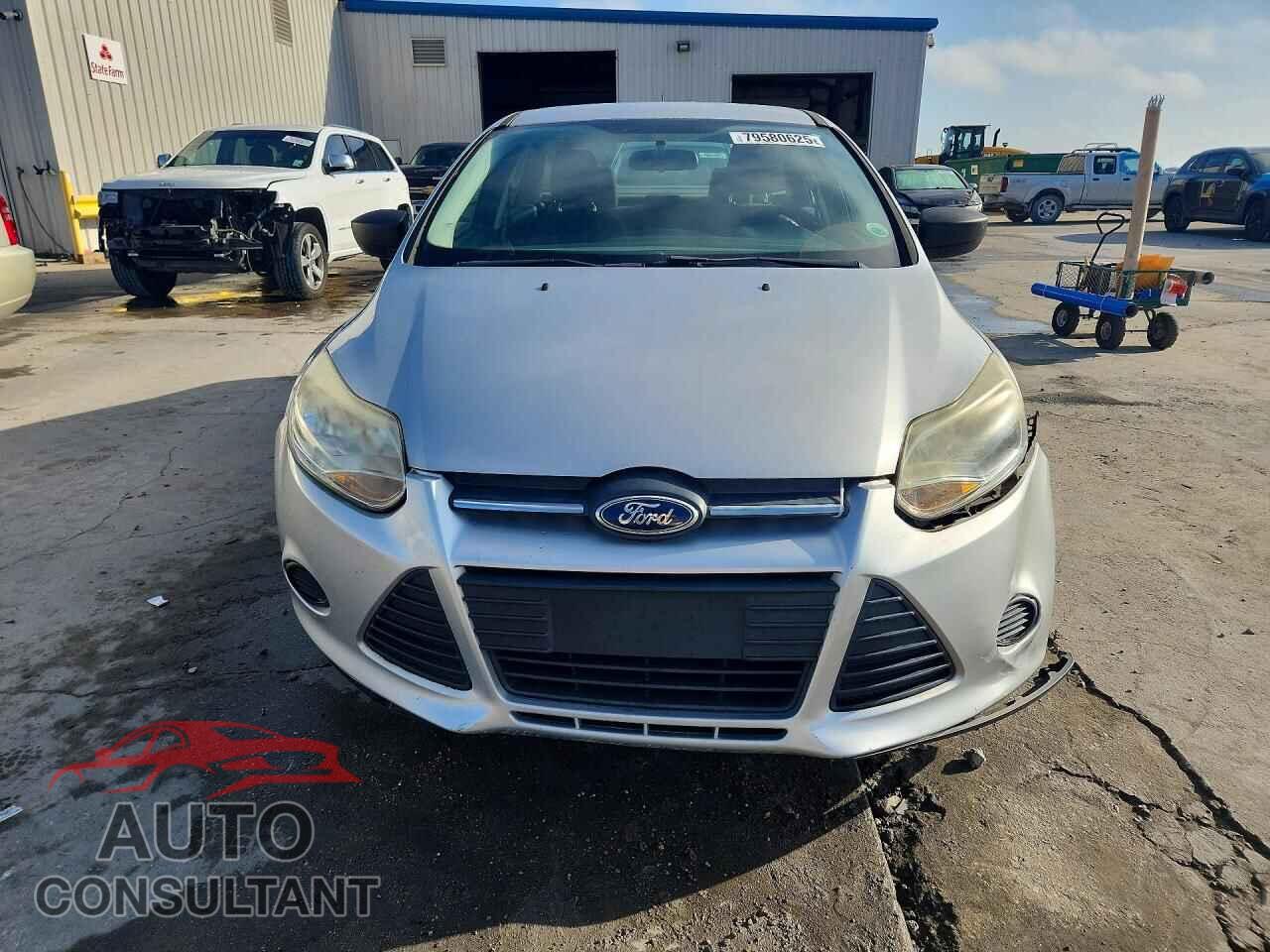 FORD FOCUS 2014 - 1FADP3E23EL153041