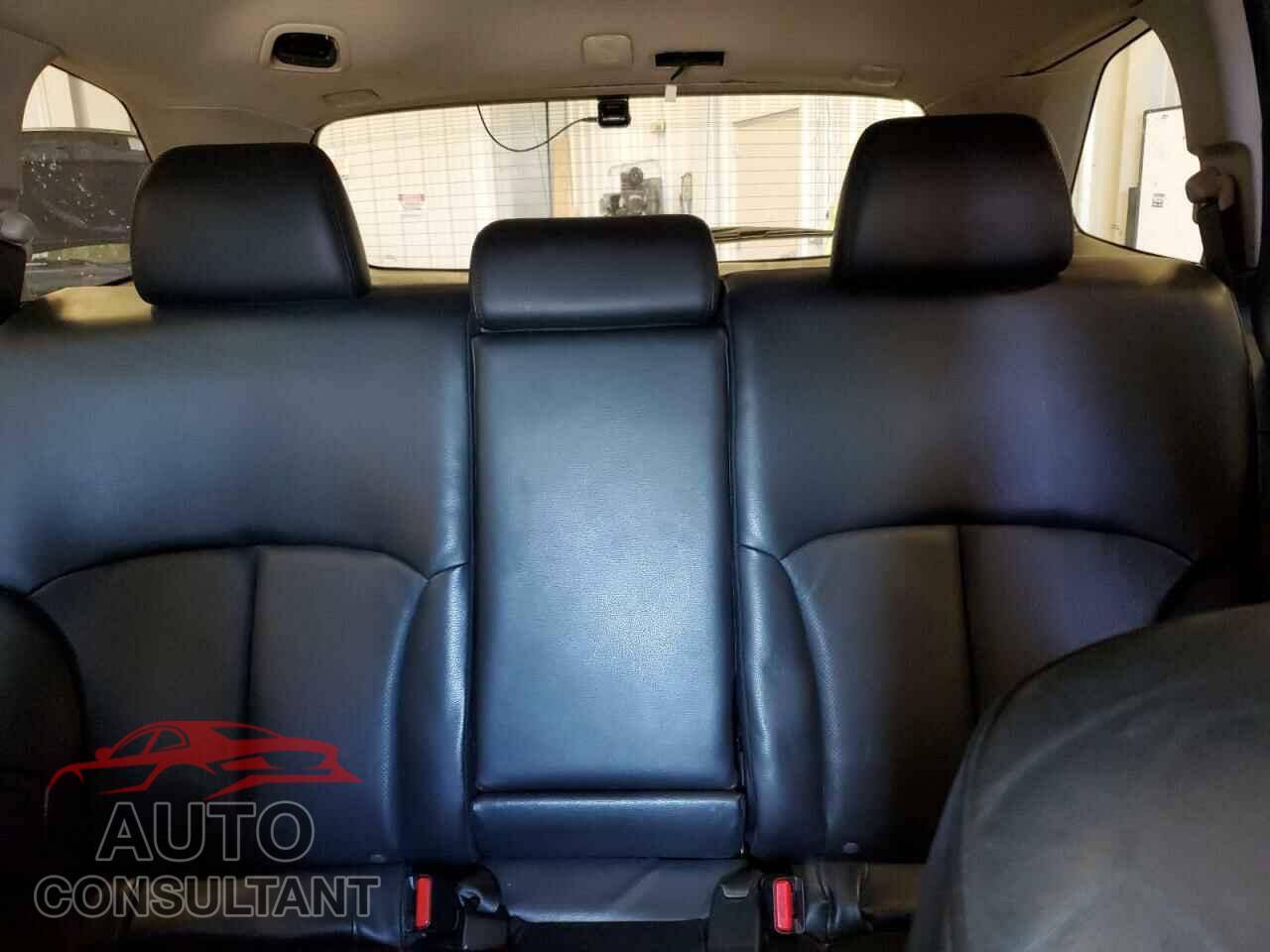 SUBARU OUTBACK 2011 - 4S4BRDKC3B2320204