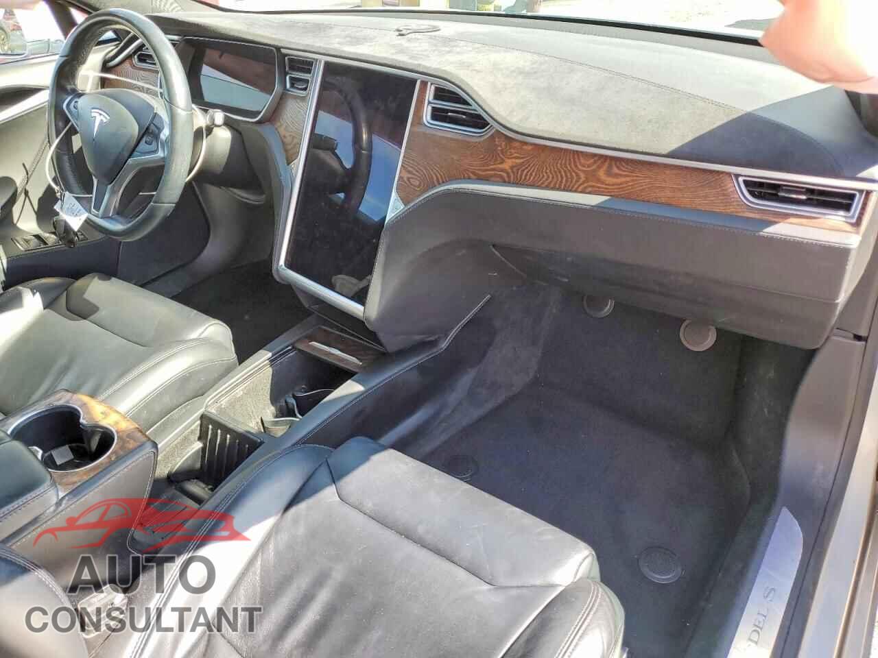 TESLA MODEL S 2017 - 5YJSA1E20HF202632