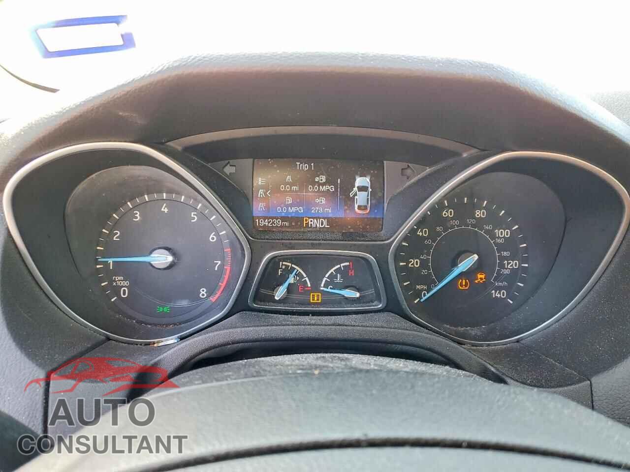 FORD FOCUS 2015 - 1FADP3E27FL326058