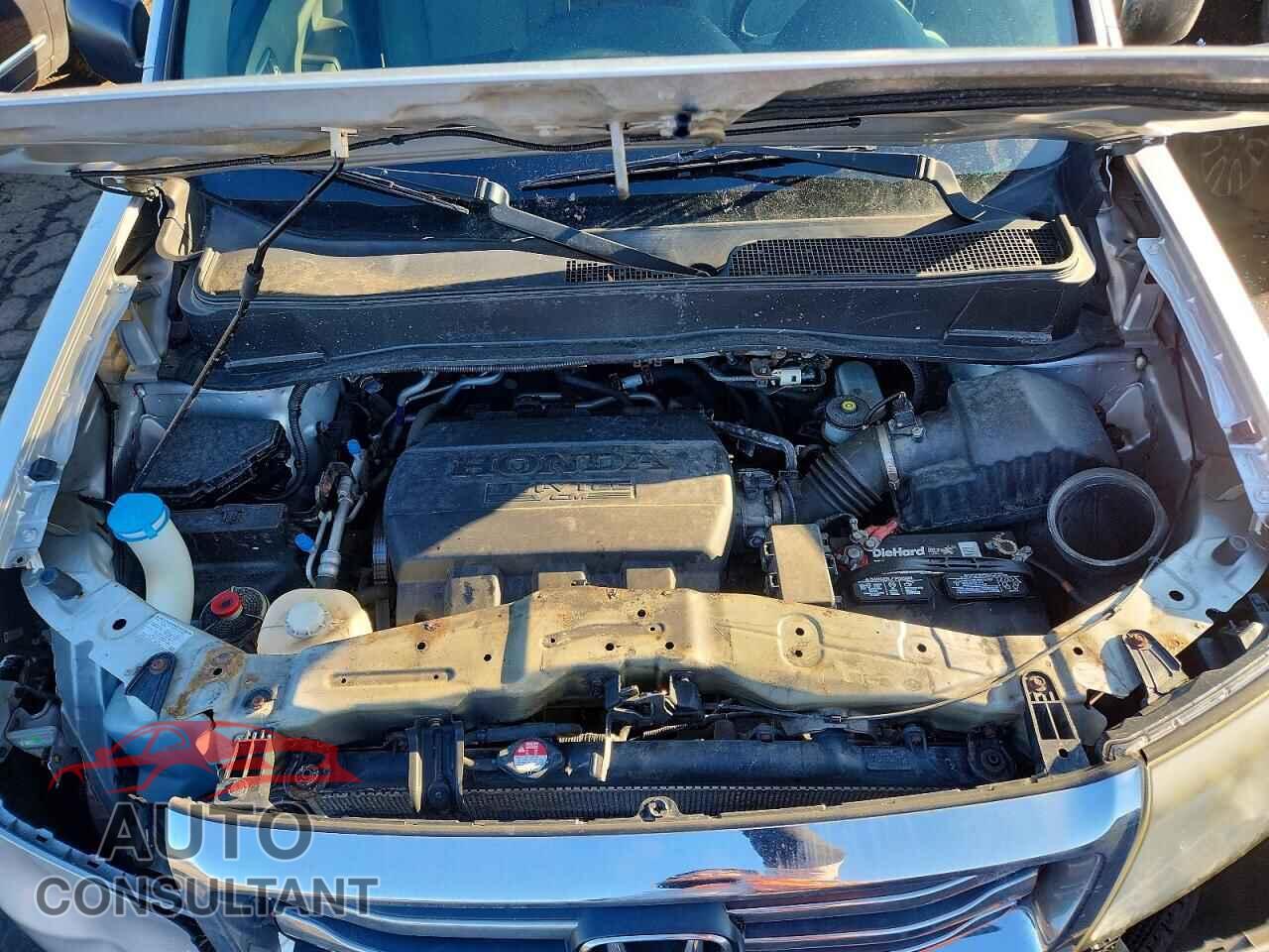 HONDA PILOT 2013 - 5FNYF4H21DB015516