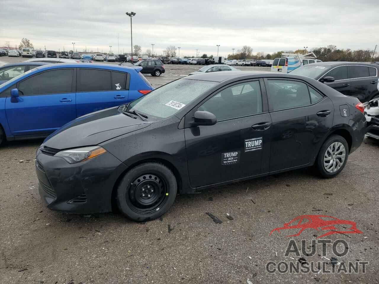 TOYOTA COROLLA 2018 - 2T1BURHEXJC024315