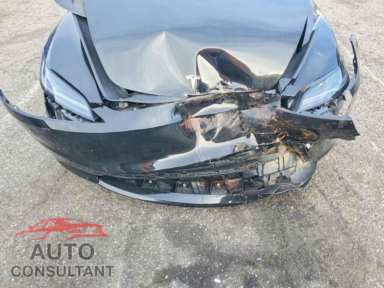 TESLA MODEL 3 2025 - 5YJ3E1EA3SF079609