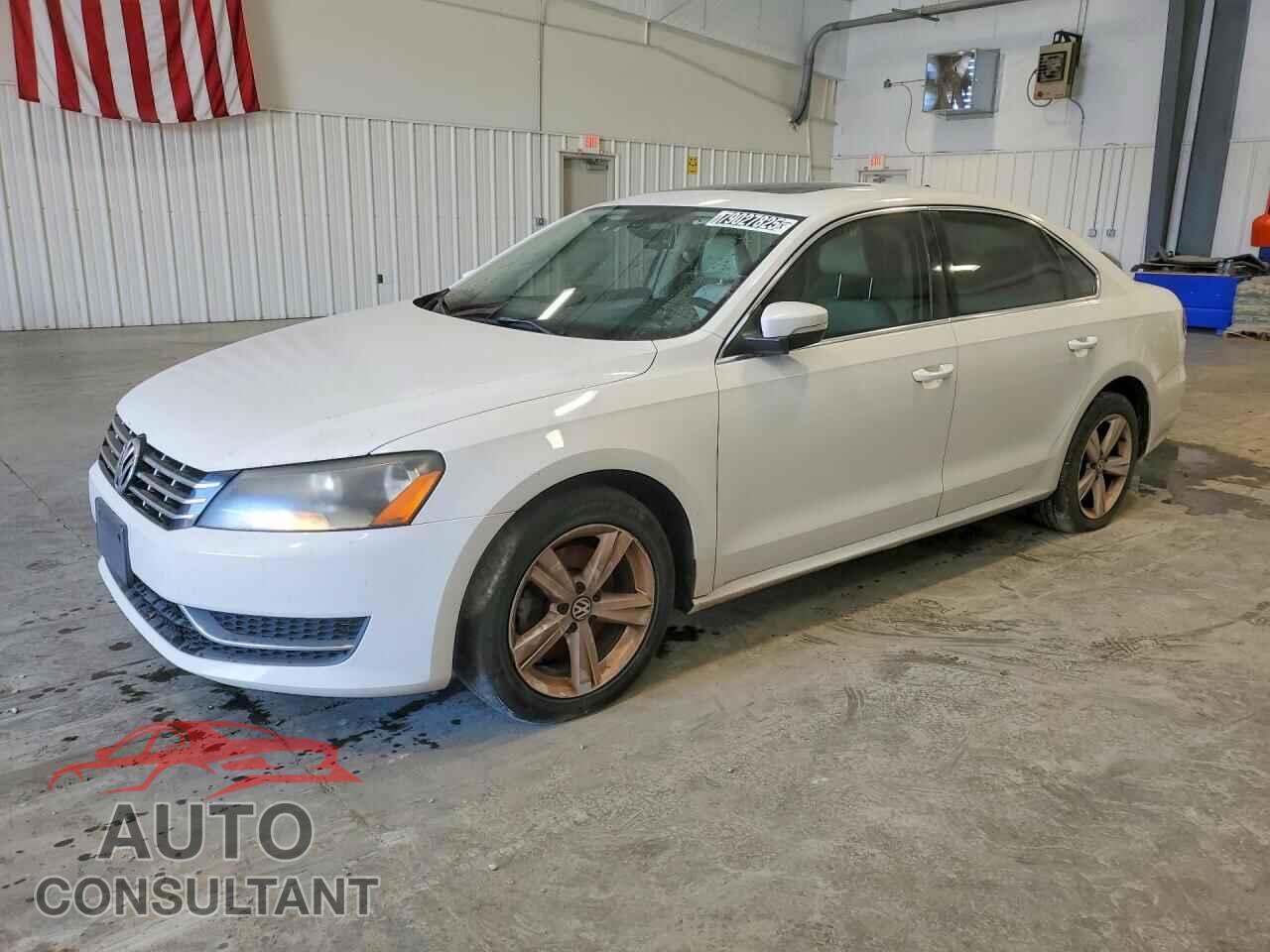 VOLKSWAGEN PASSAT 2013 - 1VWBN7A32DC124591