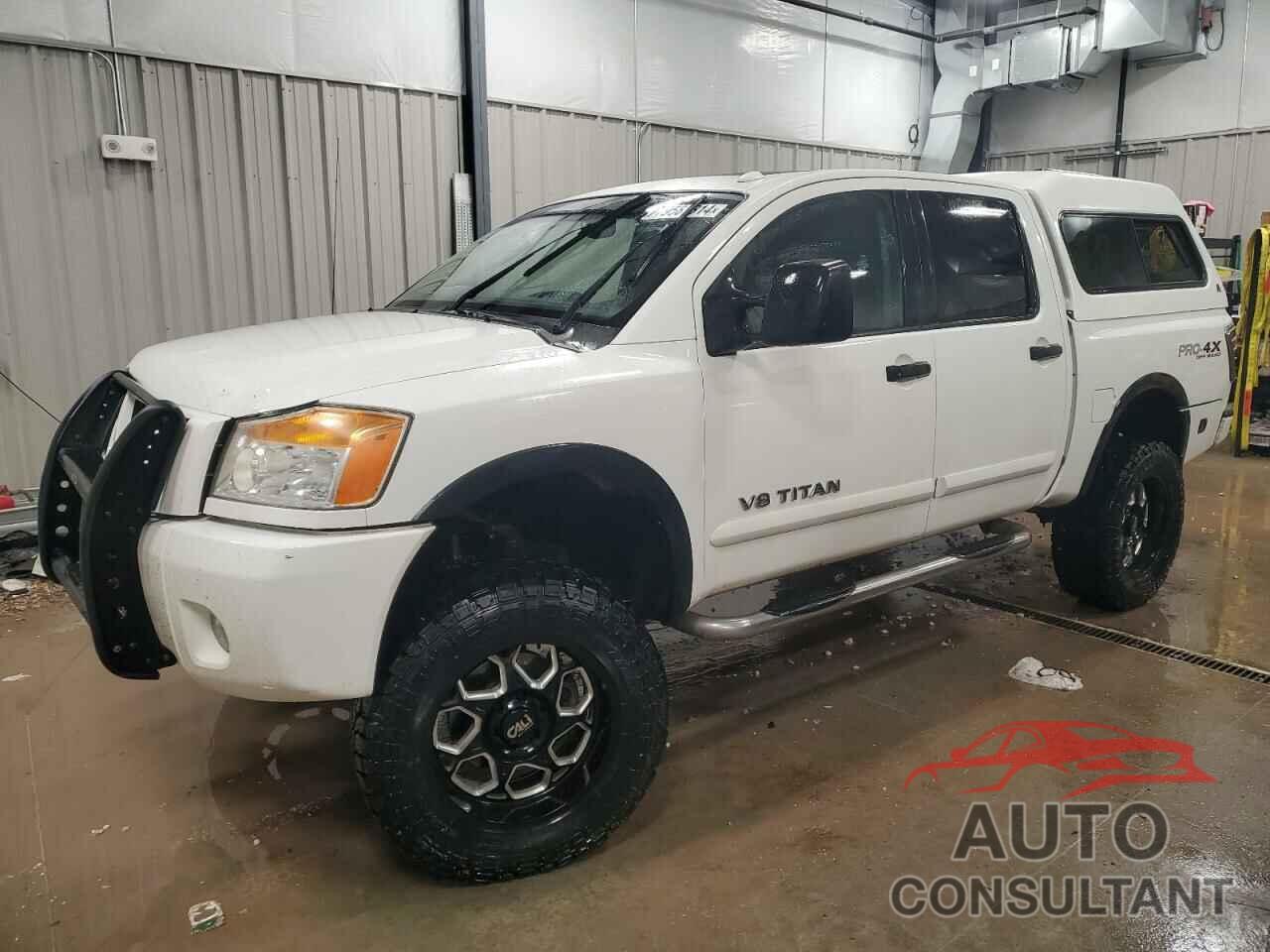 NISSAN TITAN 2010 - 1N6BA0EC2AN308717