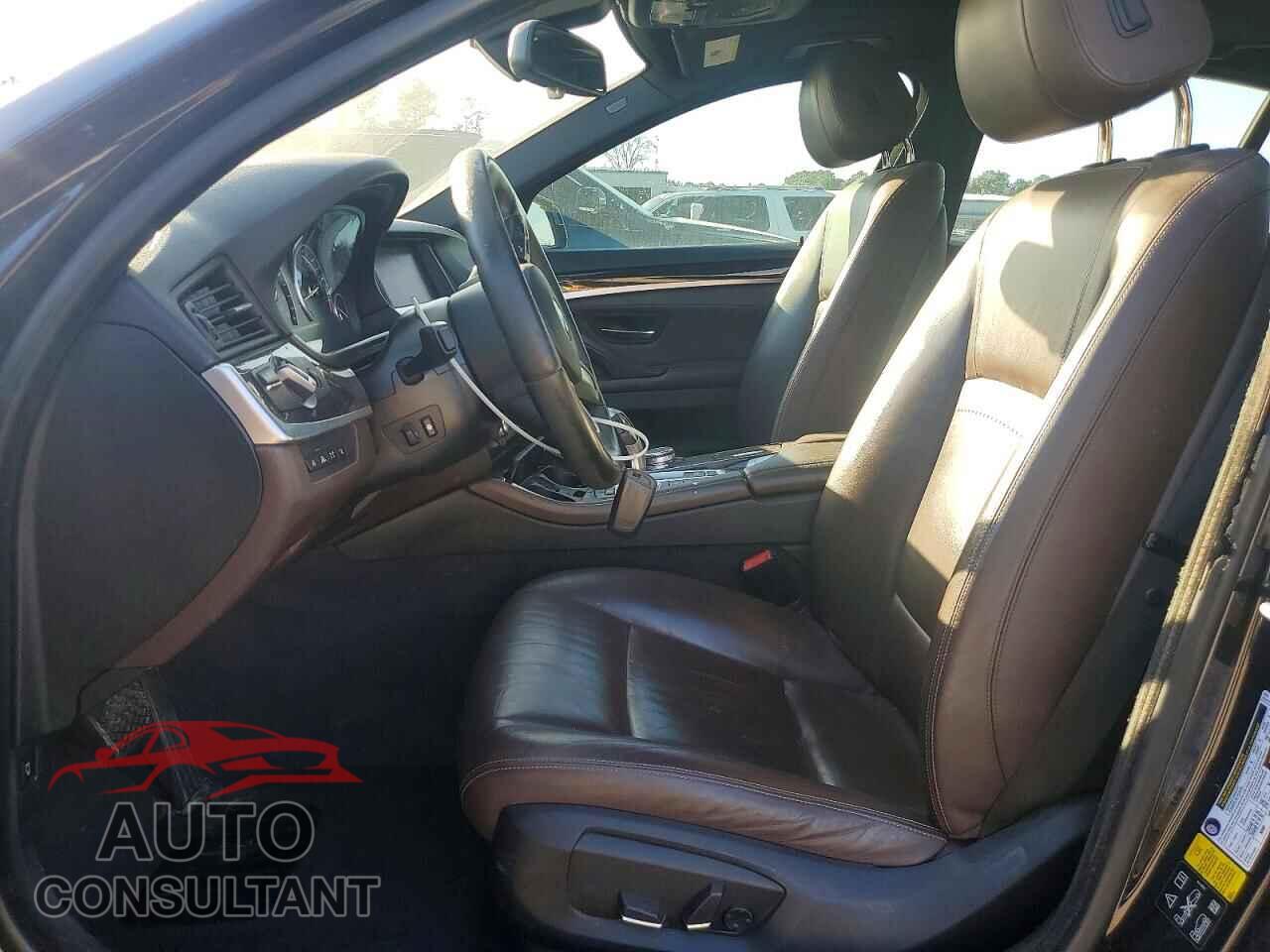 BMW 5 SERIES 2015 - WBA5B3C52FD545768