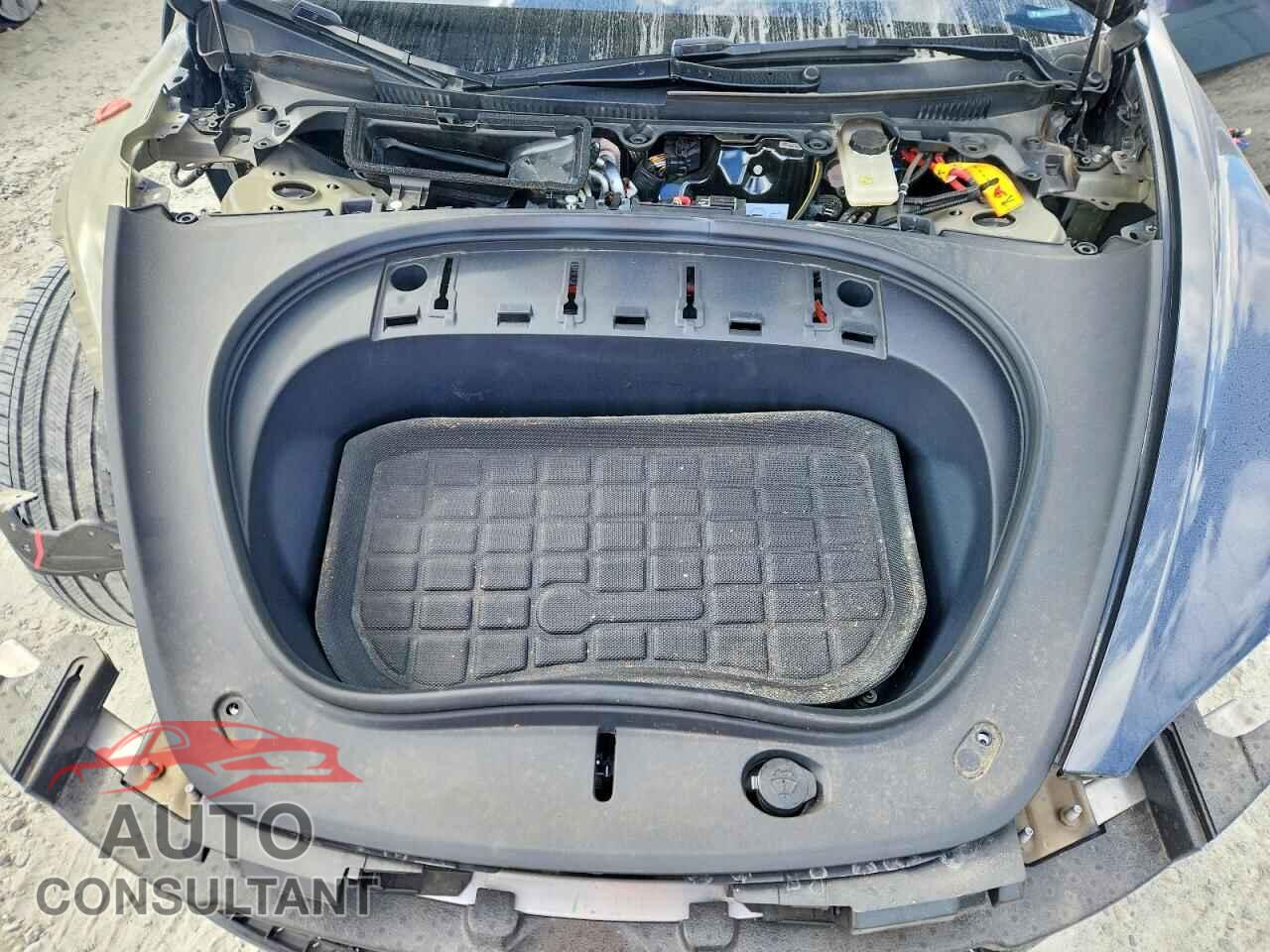 TESLA MODEL 3 2024 - 5YJ3E1EB9RF807050