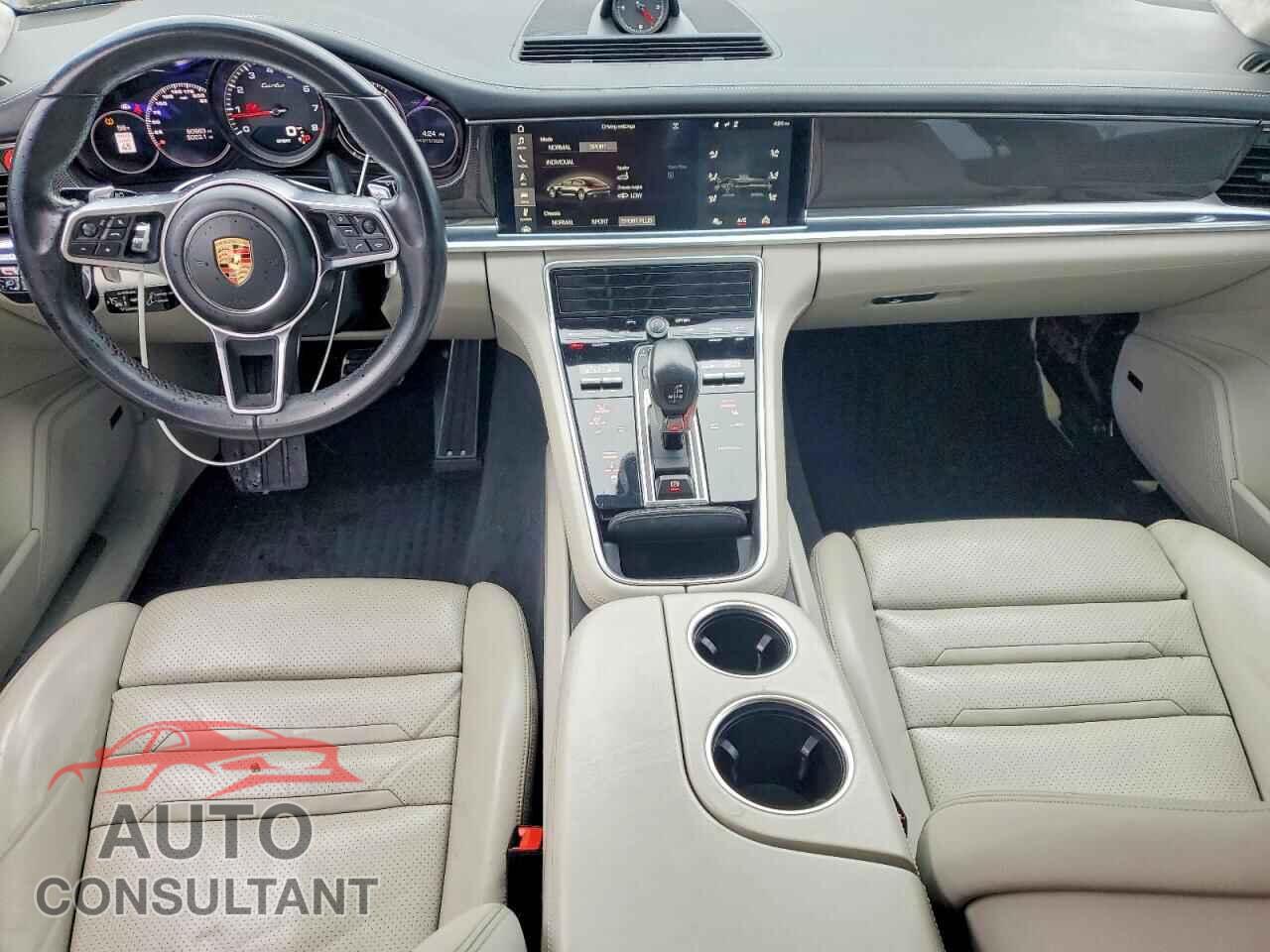 PORSCHE PANAMERA 2017 - WP0AF2A73HL150690