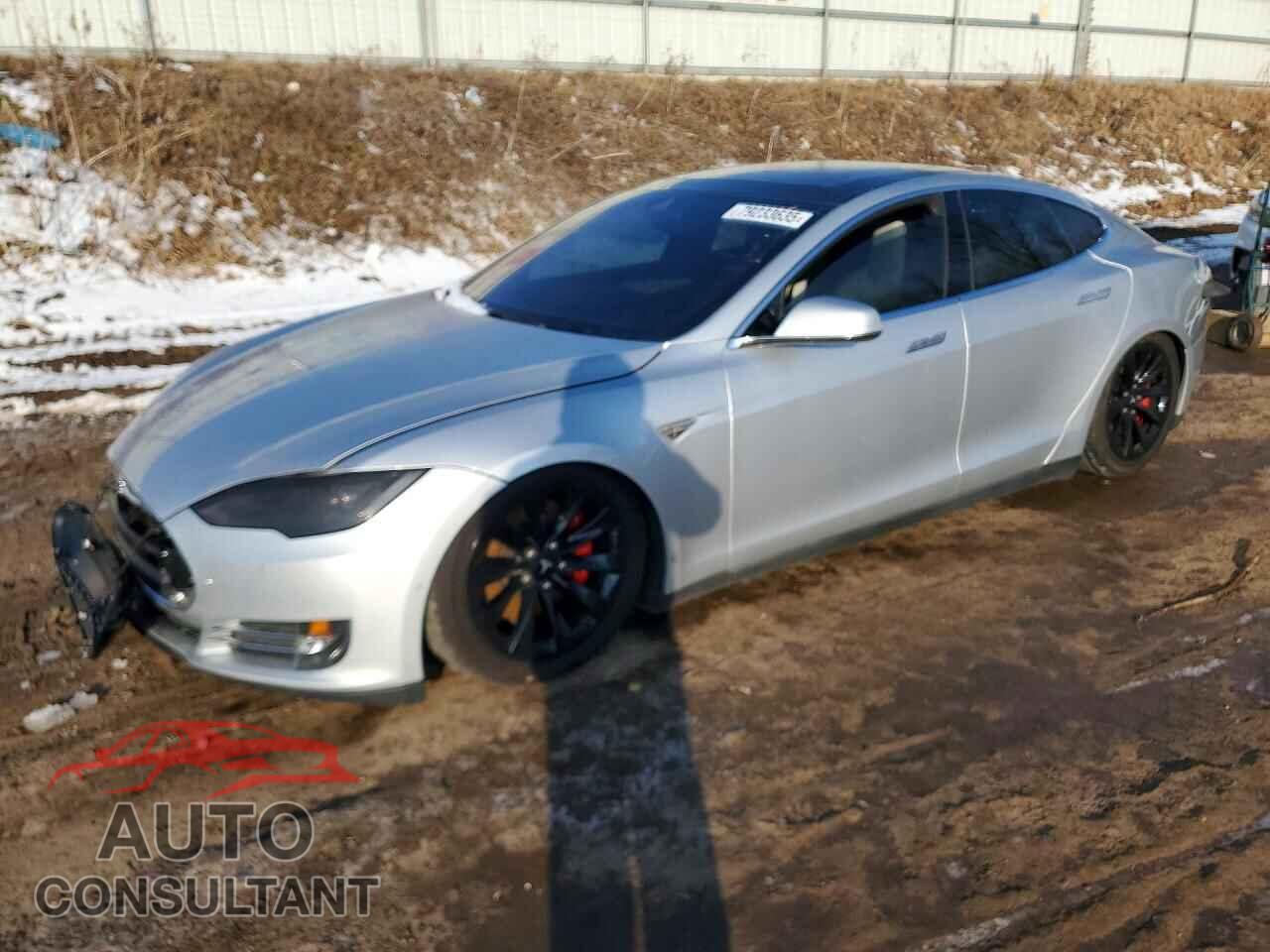 TESLA MODEL S 2015 - 5YJSA1E4XFF116419