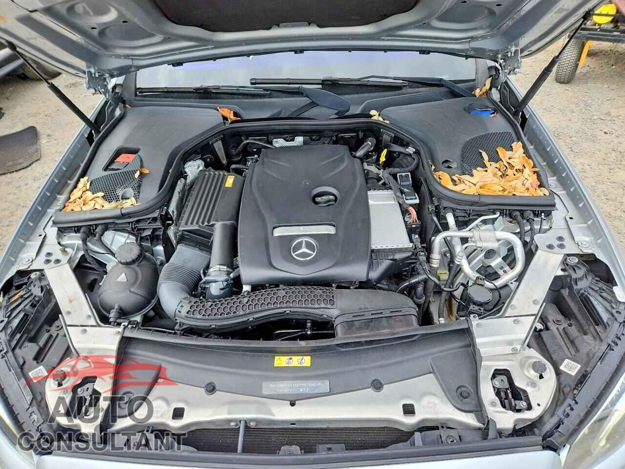 MERCEDES-BENZ E-CLASS 2017 - WDDZF4KB4HA204355