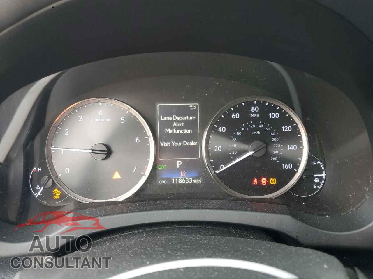 LEXUS IS 2018 - JTHC81D24J5028023