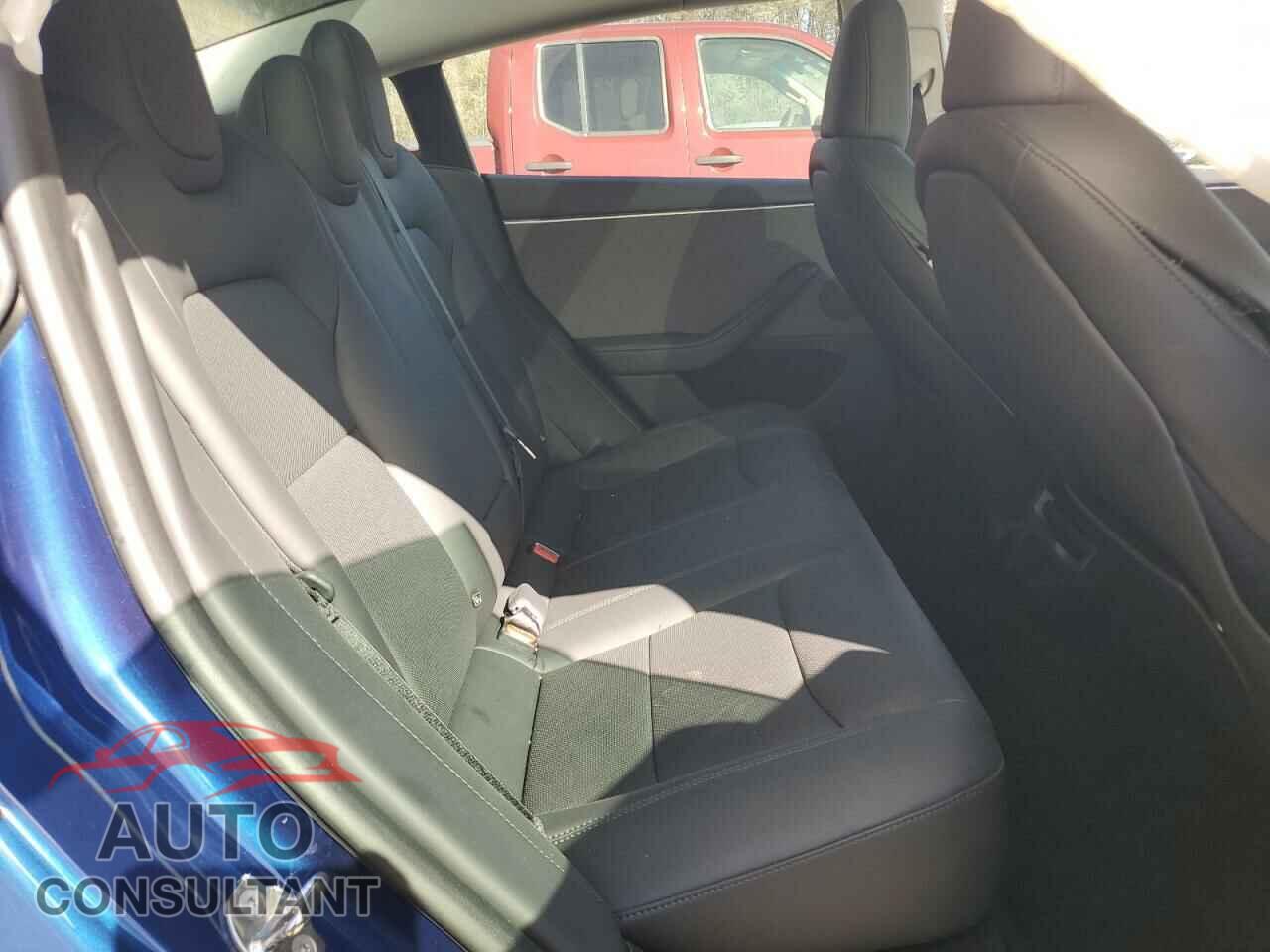 TESLA MODEL 3 2024 - 5YJ3E1EA6RF762687