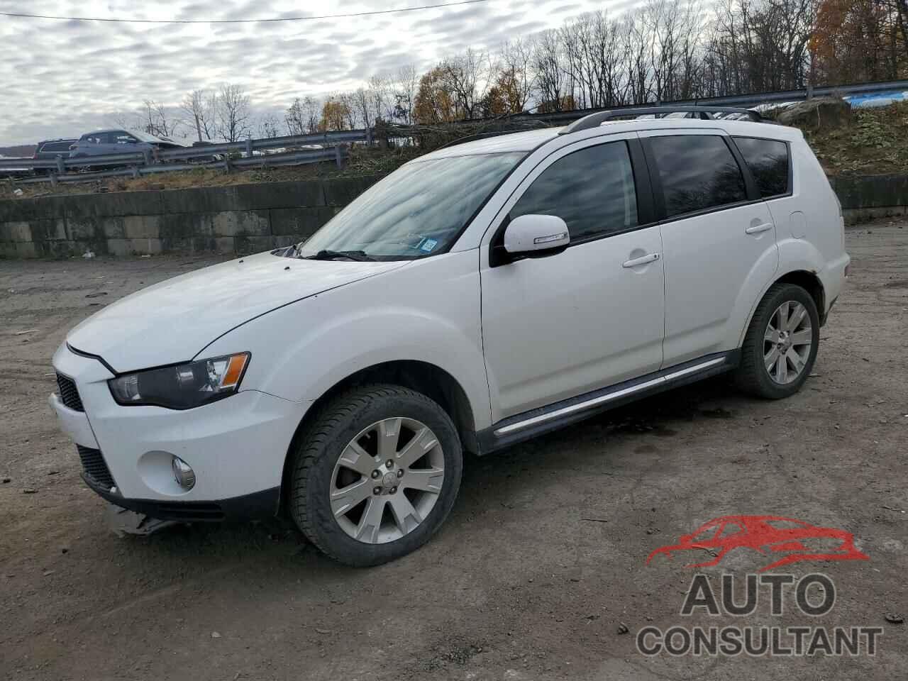 MITSUBISHI OUTLANDER 2013 - JA4JT3AWXDU020684