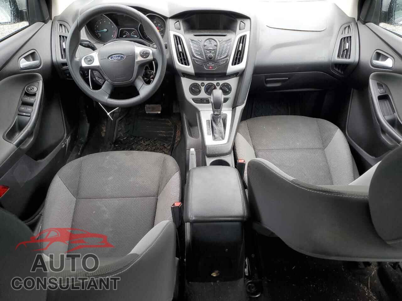 FORD FOCUS 2014 - 1FADP3F27EL145006