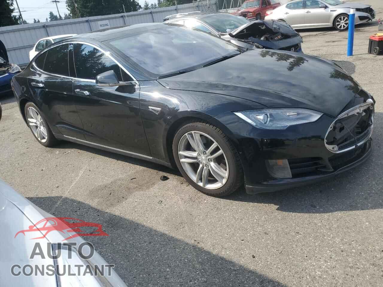 TESLA MODEL S 2015 - 5YJSA1E20FF107663