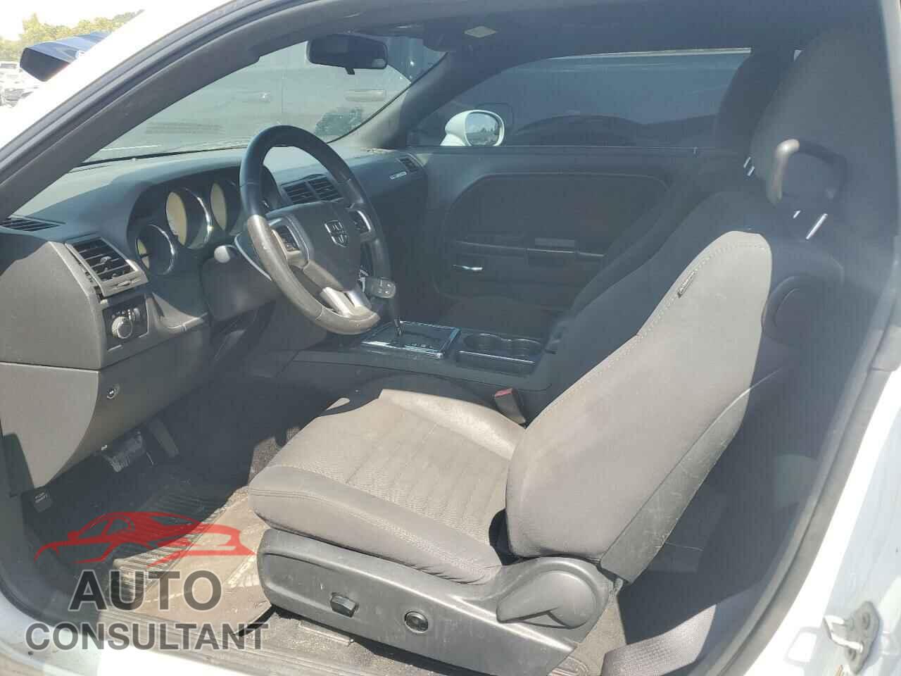 DODGE CHALLENGER 2013 - 2C3CDYAG7DH517779