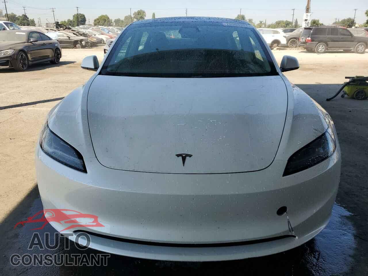 TESLA MODEL 3 2024 - 5YJ3E1EA7RF738124