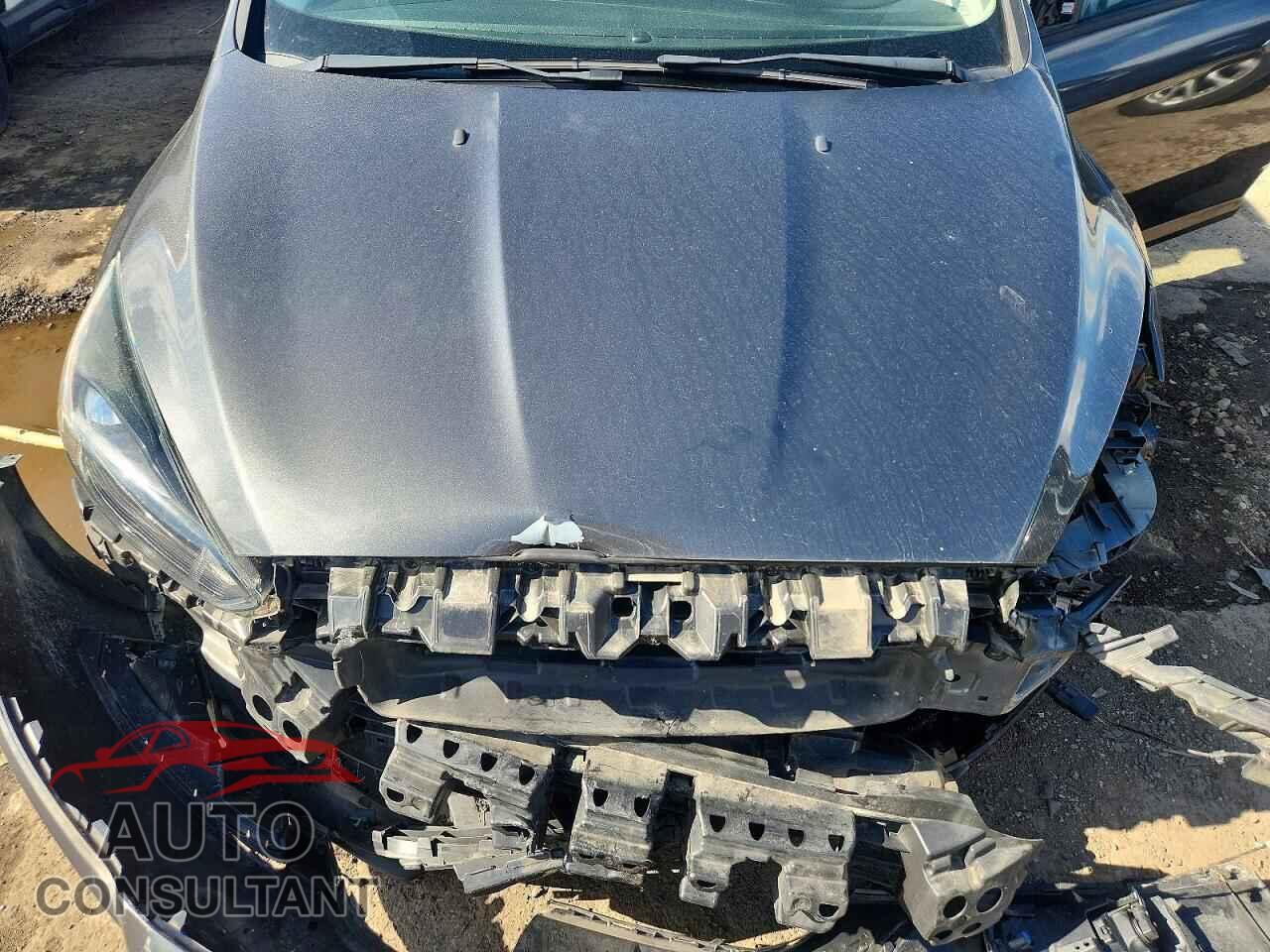 FORD FOCUS 2015 - 1FADP3F21FL230229