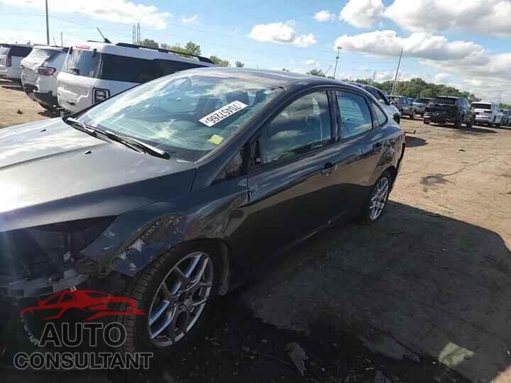 FORD FOCUS 2015 - 1FADP3F21FL230229