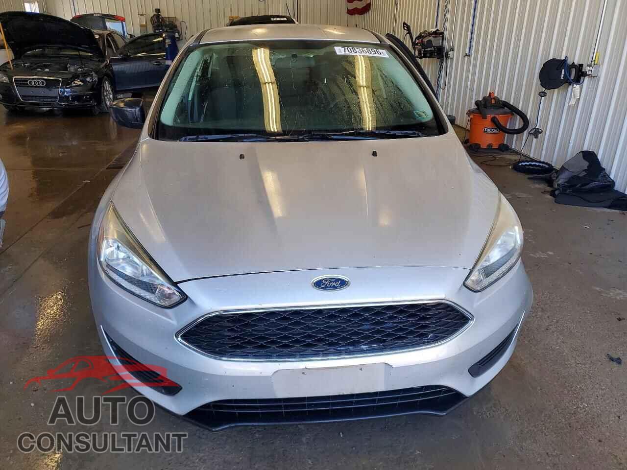 FORD FOCUS 2016 - 1FADP3E2XGL203405