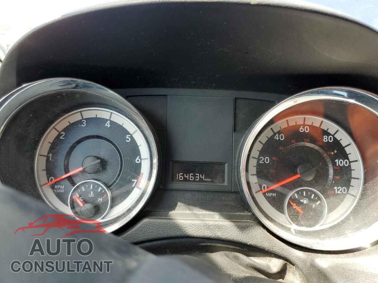 DODGE CARAVAN 2013 - 2C4RDGCG6DR817630