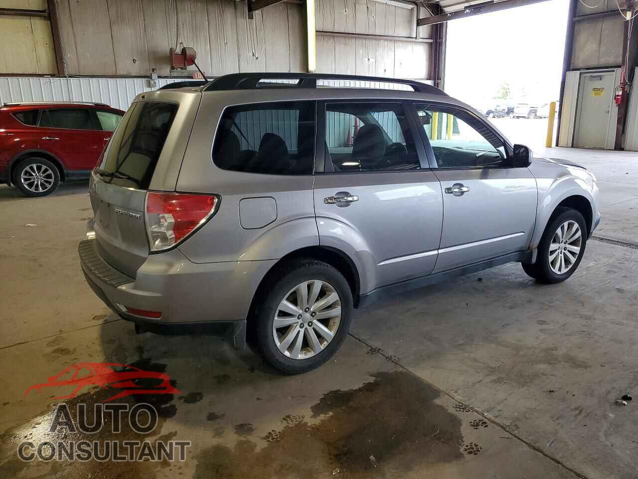 SUBARU FORESTER 2011 - JF2SHBDC3BH703096