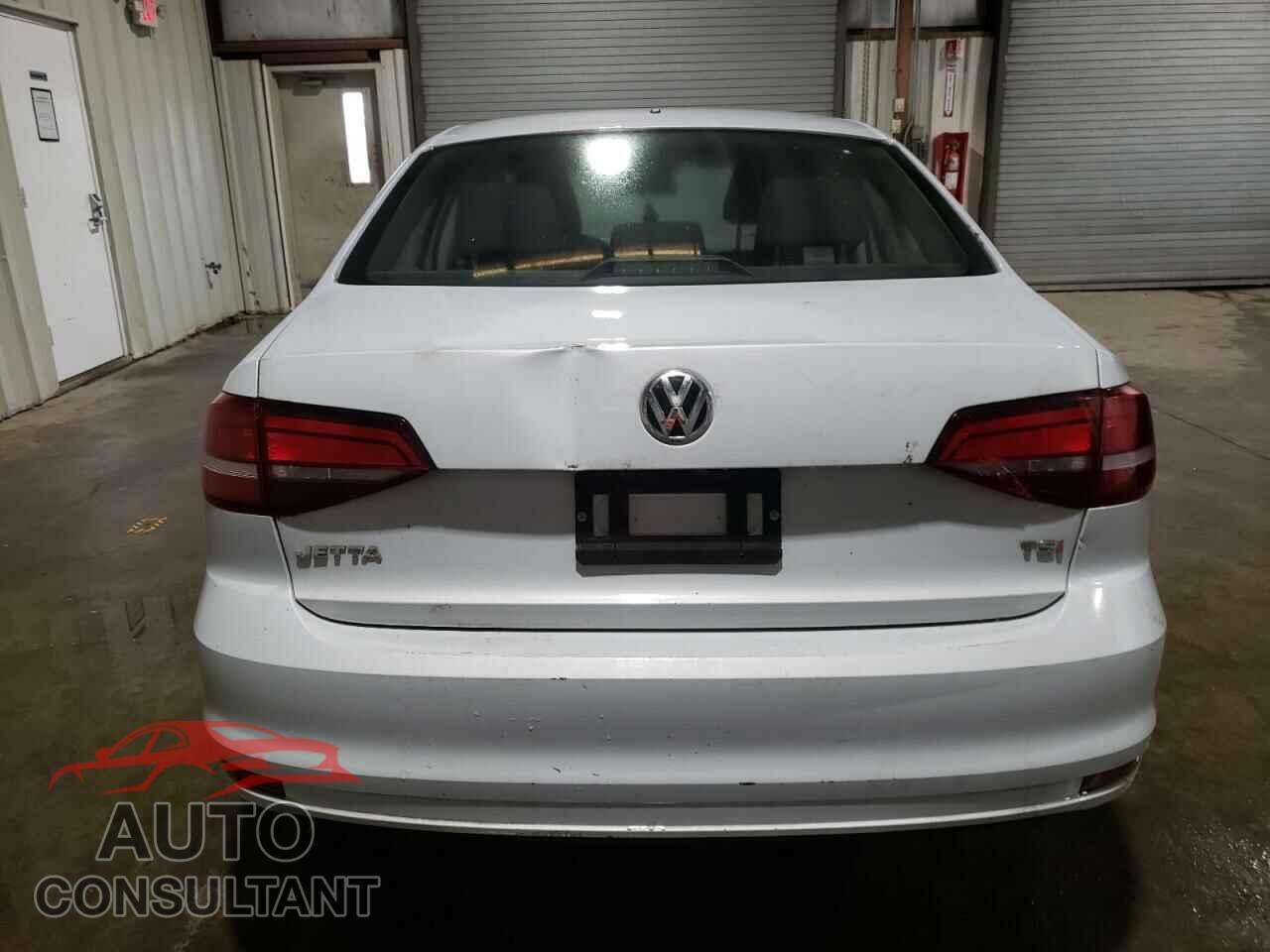 VOLKSWAGEN JETTA 2017 - 3VW2B7AJ4HM343130