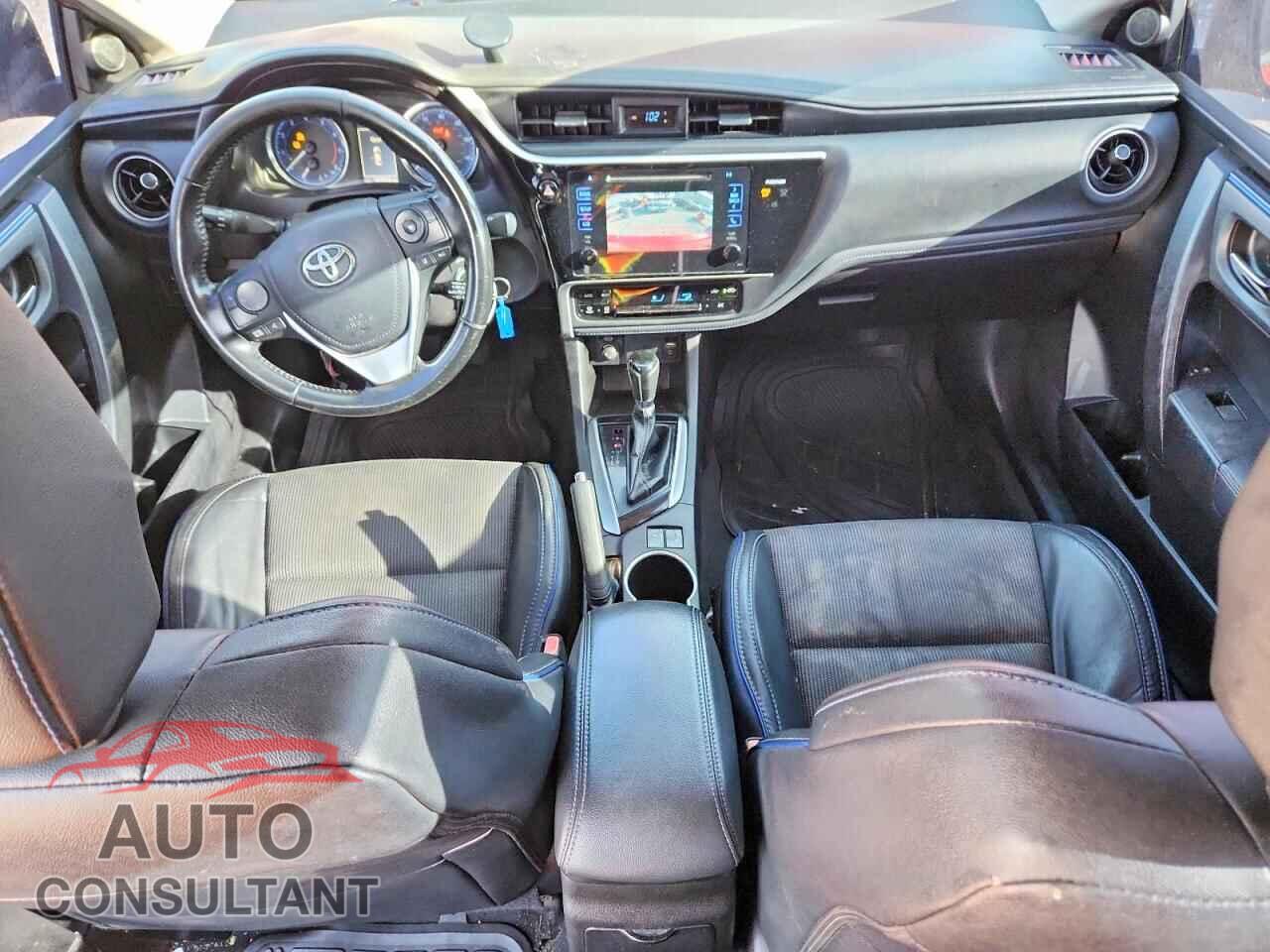 TOYOTA COROLLA 2017 - 5YFBURHE8HP599362