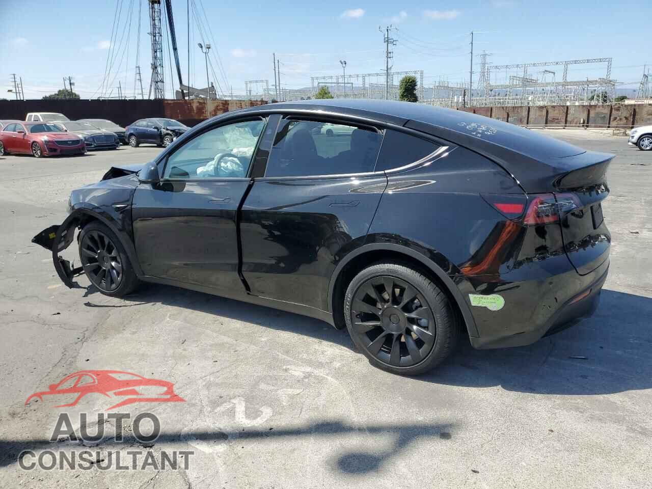 TESLA MODEL Y 2023 - 7SAYGAEE1PF849643