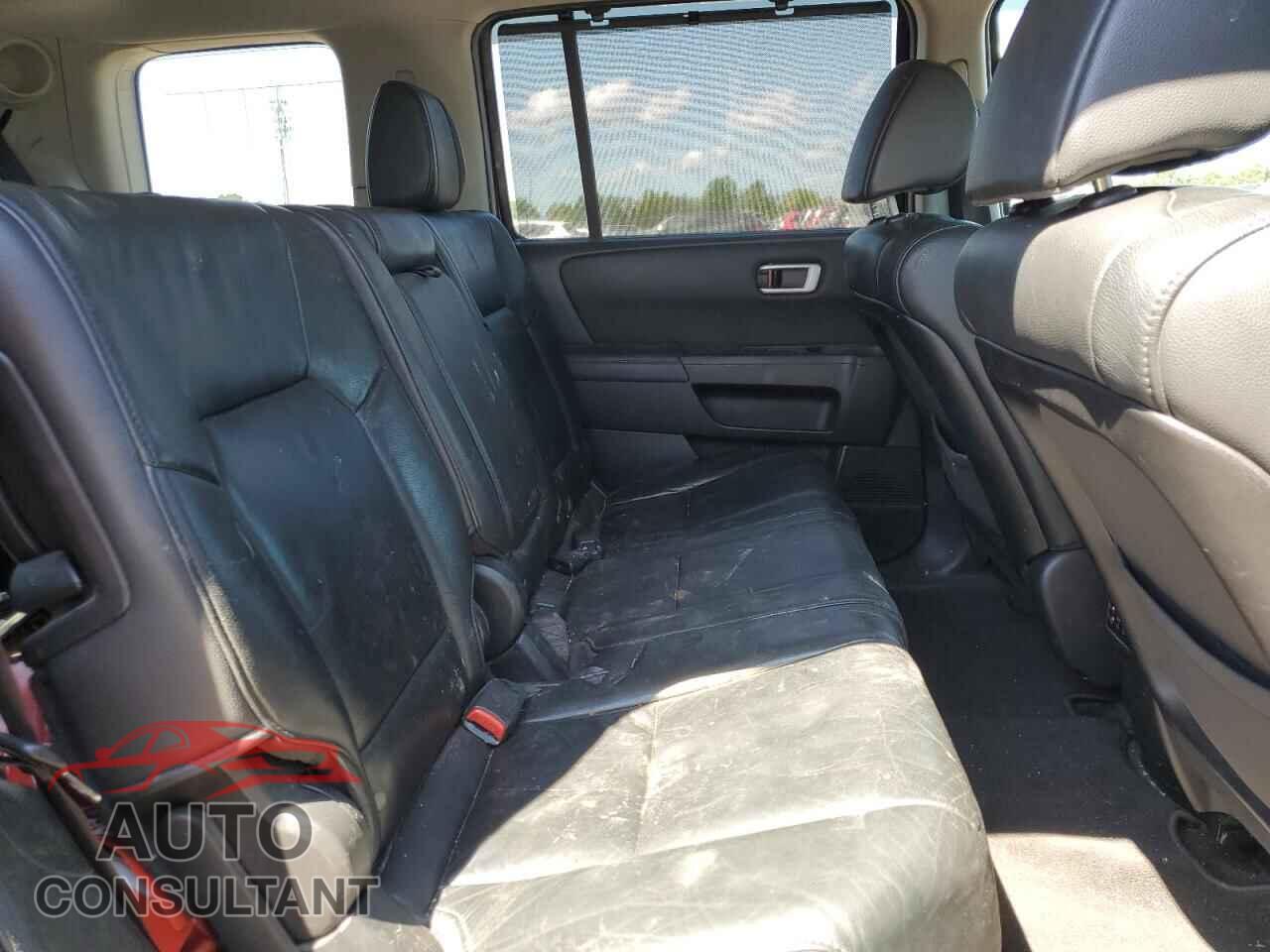 HONDA PILOT 2012 - 5FNYF4H97CB070127