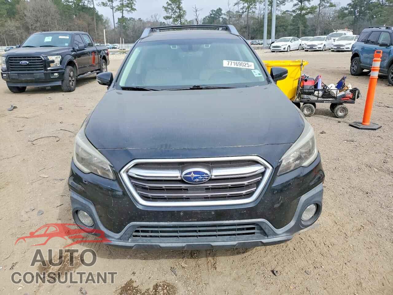 SUBARU OUTBACK 2018 - 4S4BSAHC8J3292600