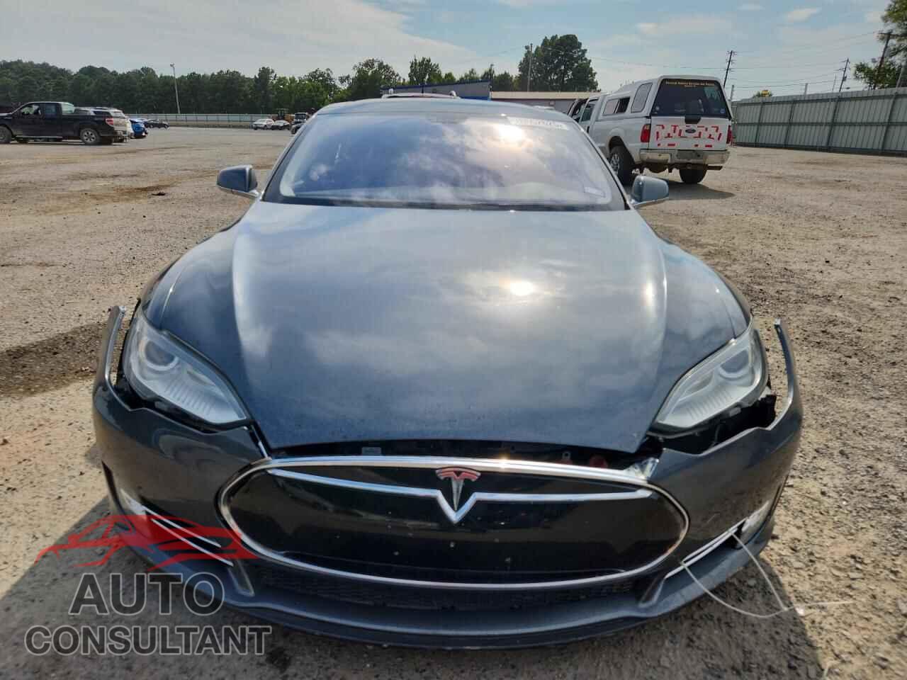 TESLA MODEL S 2013 - 5YJSA1DP7DFP05582