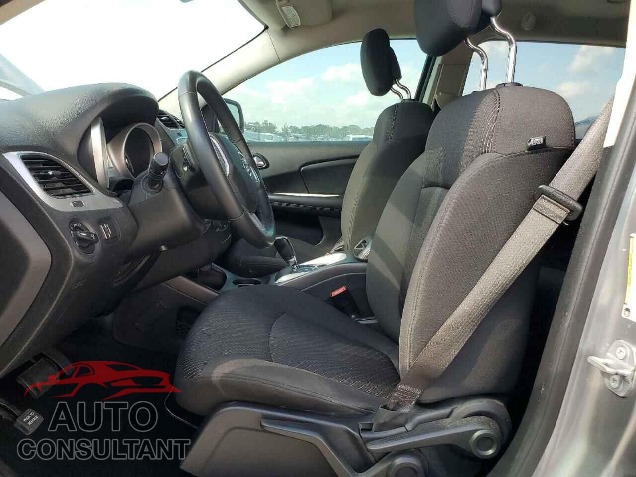 DODGE JOURNEY 2017 - 3C4PDCBB4HT702310