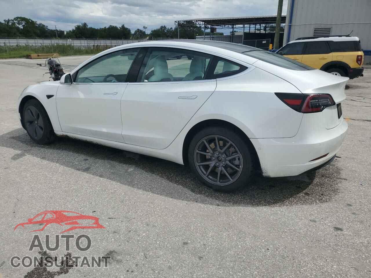 TESLA MODEL 3 2020 - 5YJ3E1EA6LF769923