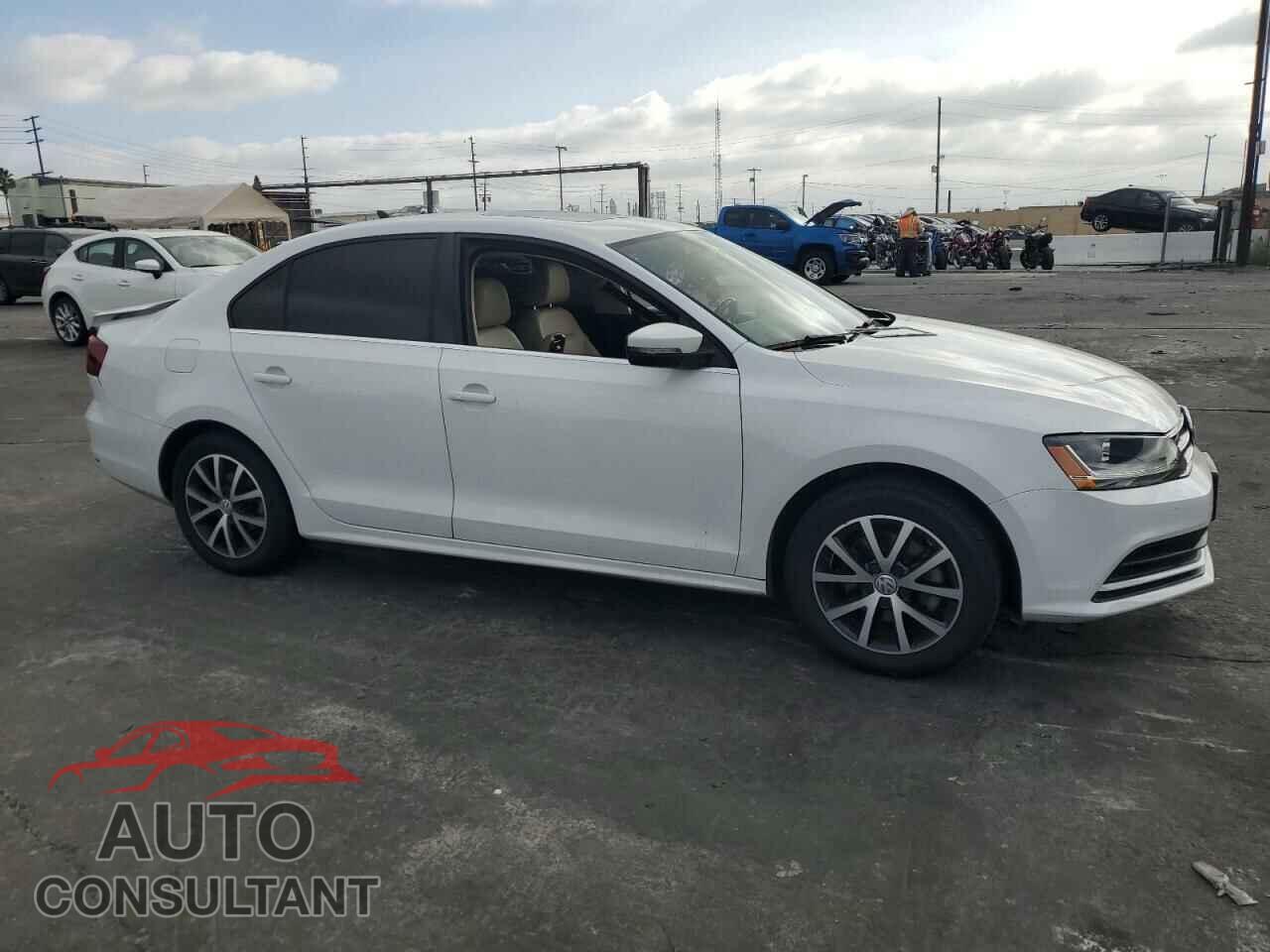 VOLKSWAGEN JETTA 2017 - 3VWDB7AJ8HM414578