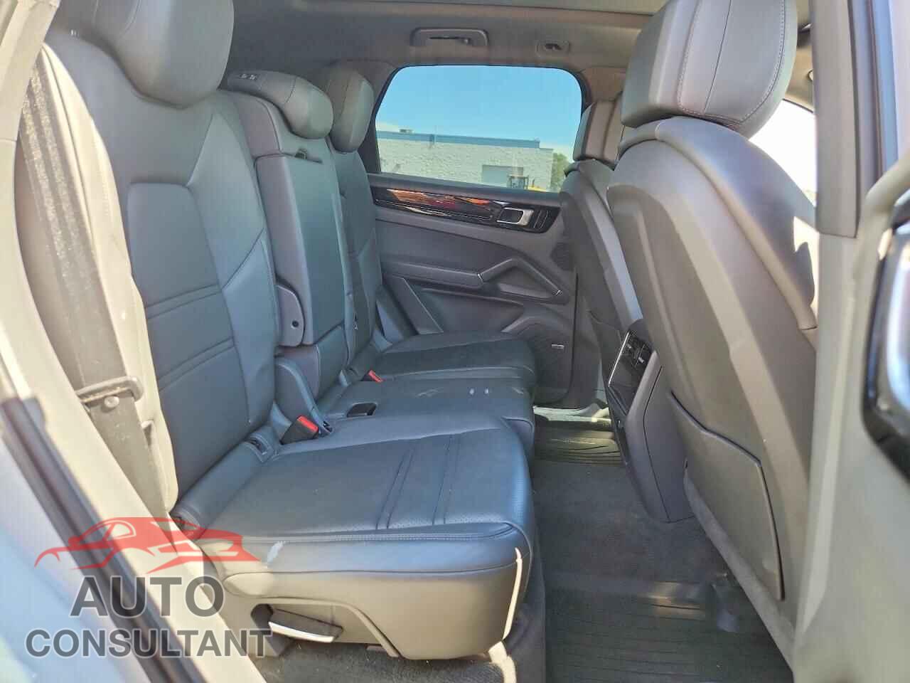 PORSCHE CAYENNE 2019 - WP1AE2AY1KDA51653