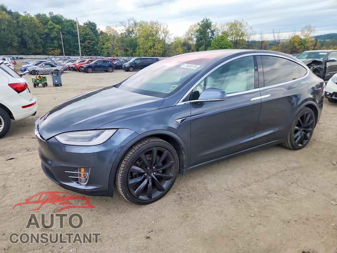 TESLA MODEL X 2018 - 5YJXCBE29JF101634