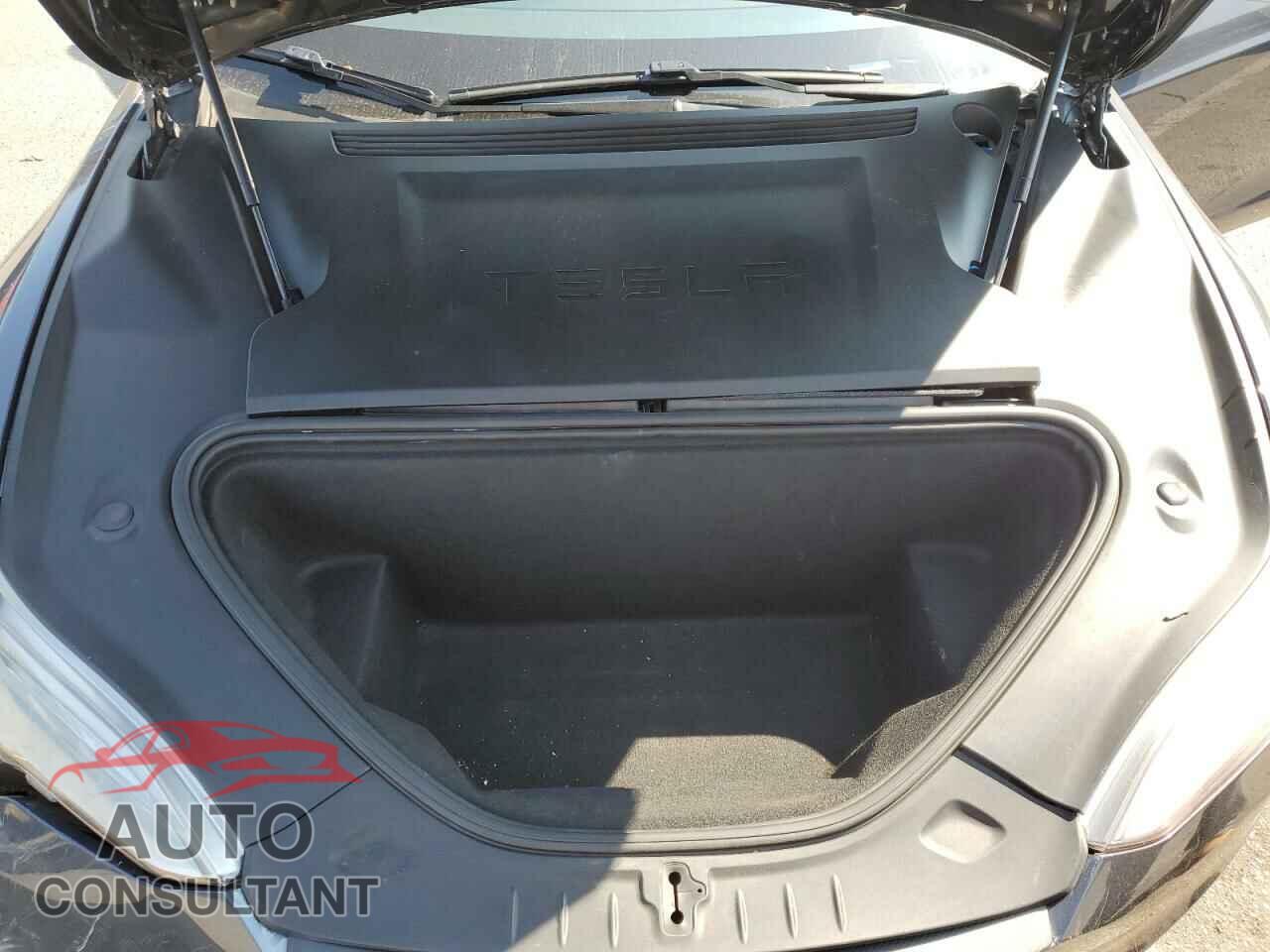 TESLA MODEL S 2019 - 5YJSA1E42KF312803