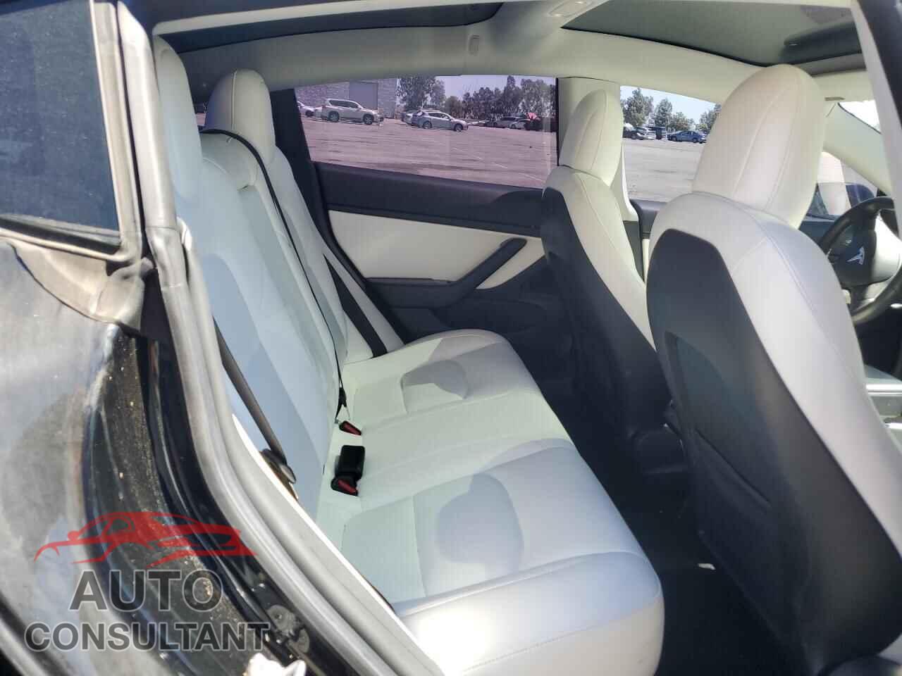 TESLA MODEL 3 2019 - 5YJ3E1EA6KF508919