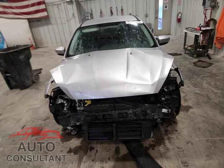 FORD FOCUS 2015 - 1FADP3F21FL313191