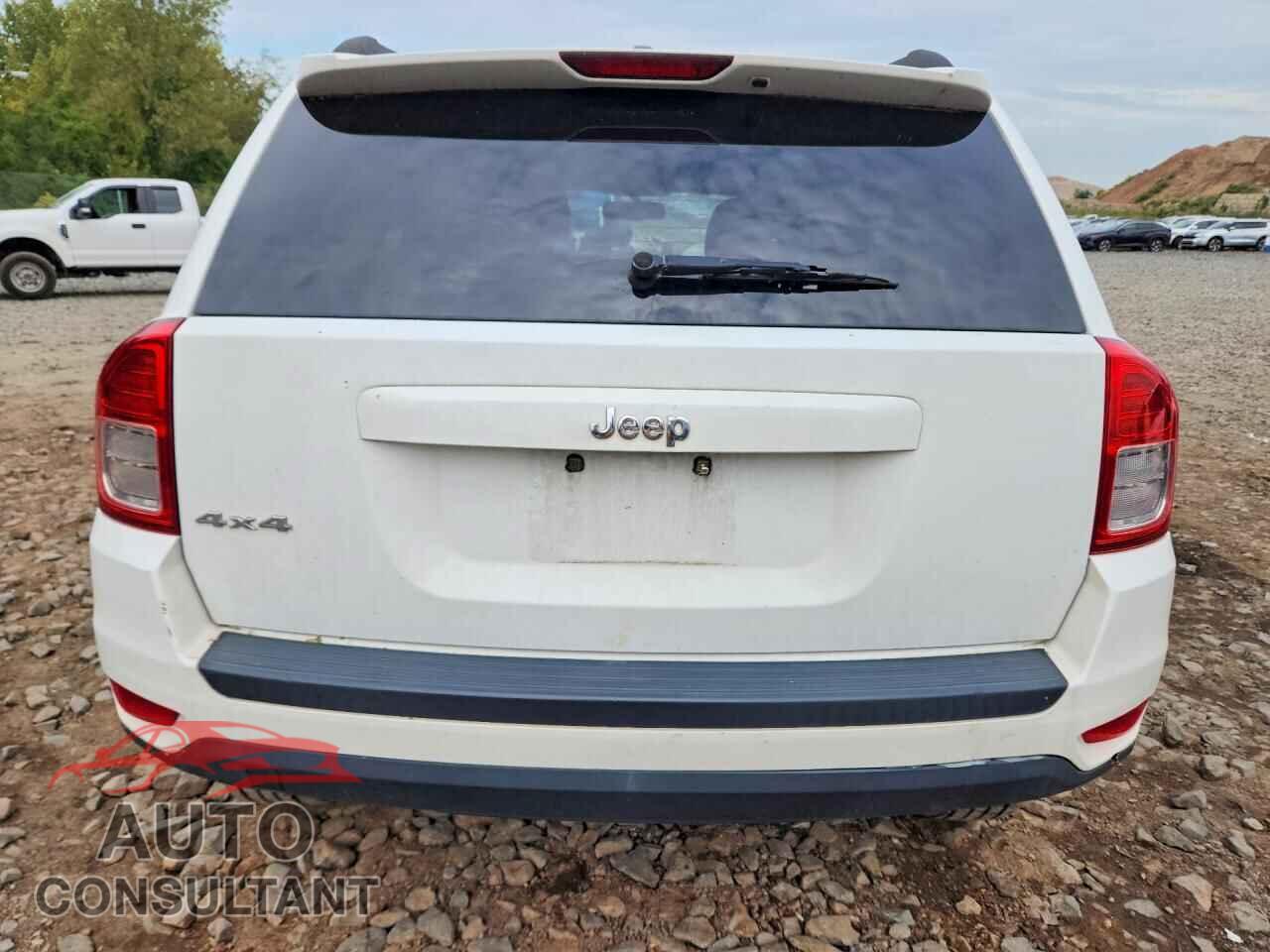 JEEP COMPASS 2011 - 1J4NF1FB2BD277516