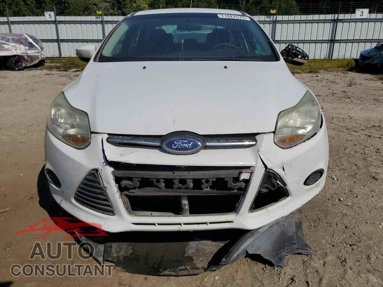 FORD FOCUS 2014 - 1FADP3F25EL356978