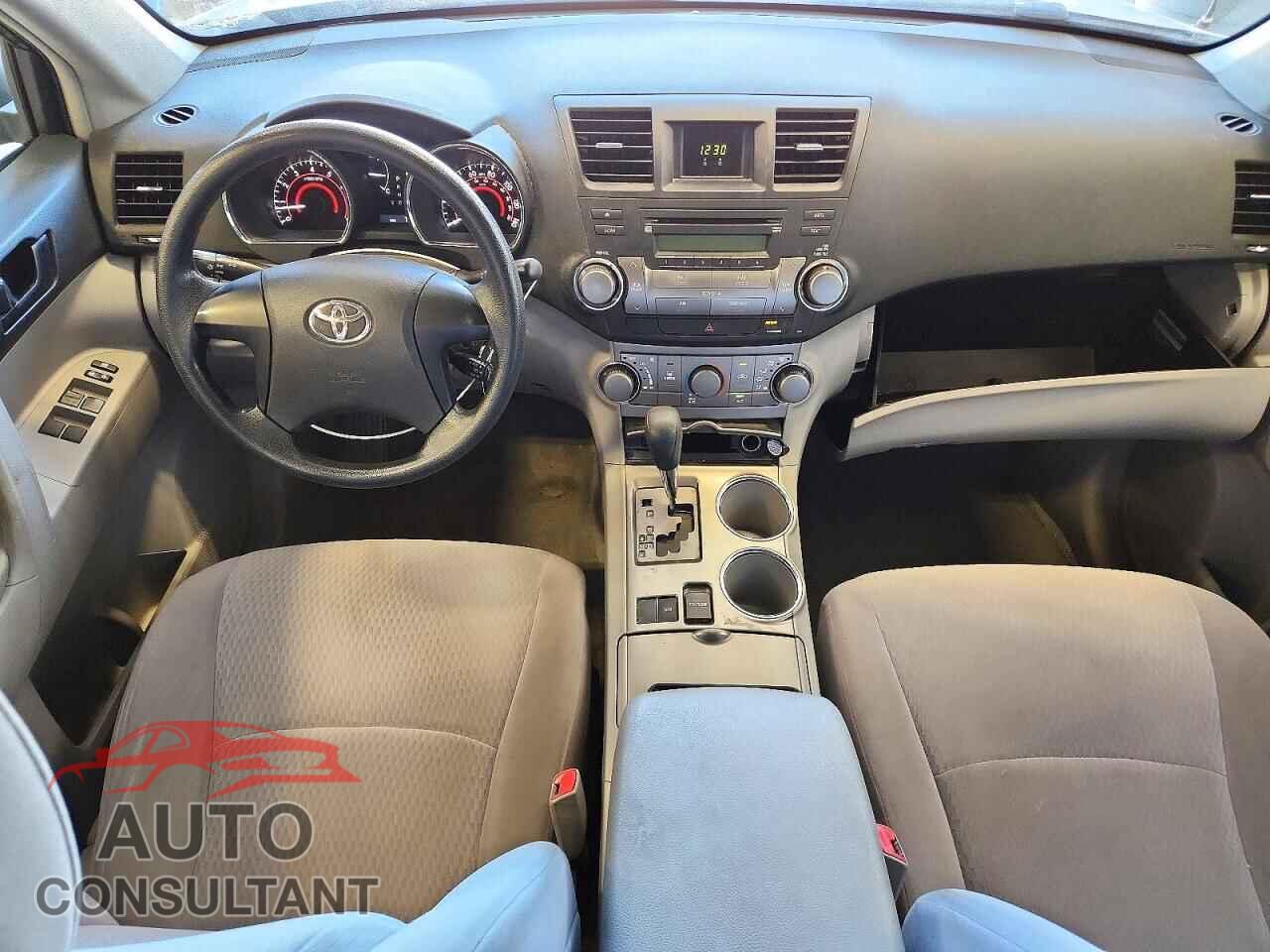 TOYOTA HIGHLANDER 2009 - JTEDA41A892000564