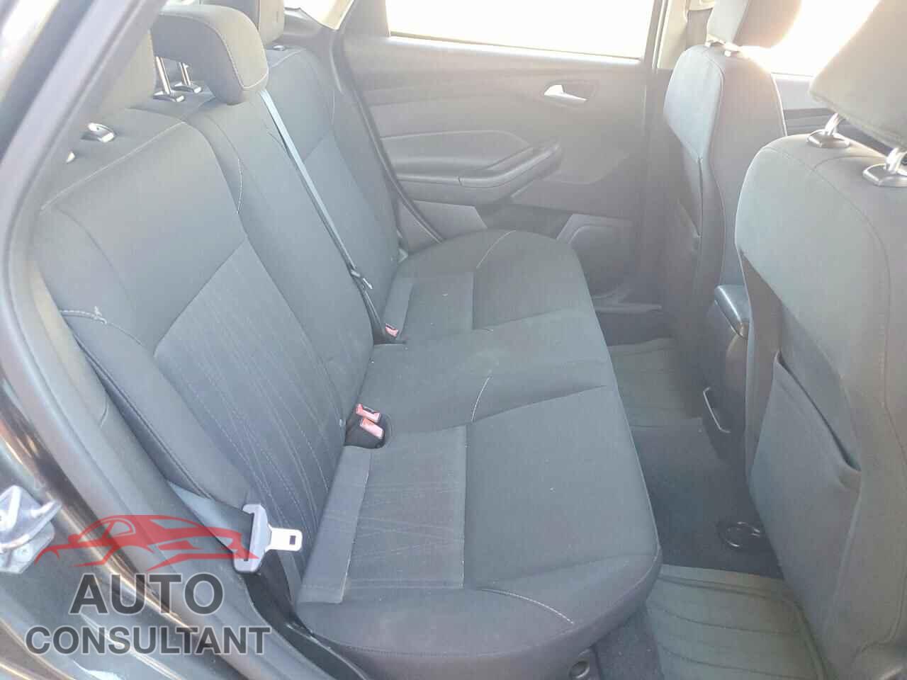 FORD FOCUS 2016 - 1FADP3F27GL254634