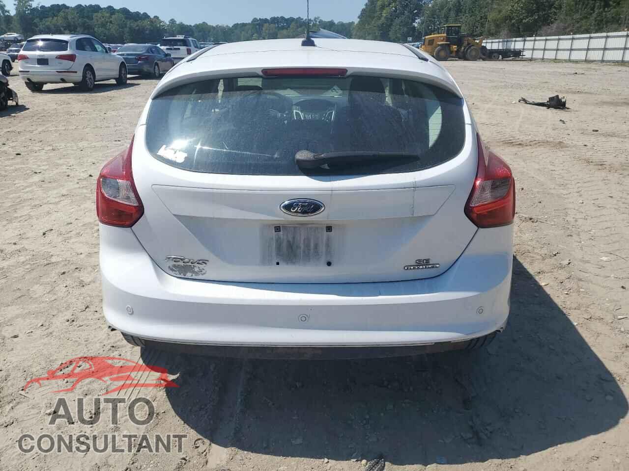 FORD FOCUS 2014 - 1FADP3K26EL378980