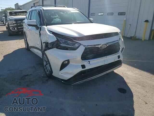 TOYOTA HIGHLANDER 2021 - 5TDEBRCH0MS030026